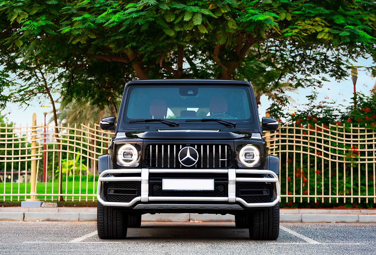 Rent a car with driver in dubai Mercedes G63 AMG